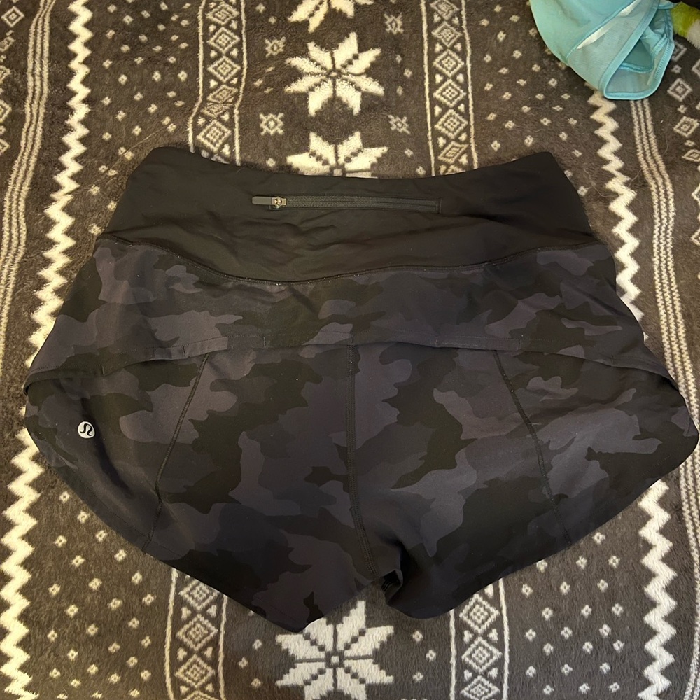 camo high rise speed up 2.5” size 6 - Picture 2 of 2